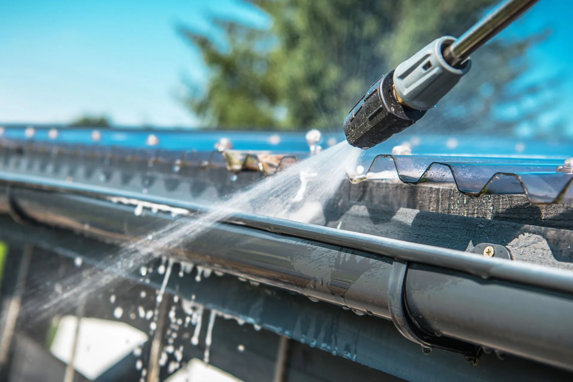 Commercial Gutter Repair & Installation | HK